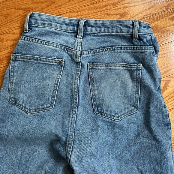 PRETTY LITTLE THING straight leg jeans with slit in sides - Picture 2 of 3